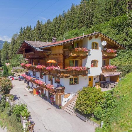 Apartment Alpin By Interhome Hainzenberg Dış mekan fotoğraf